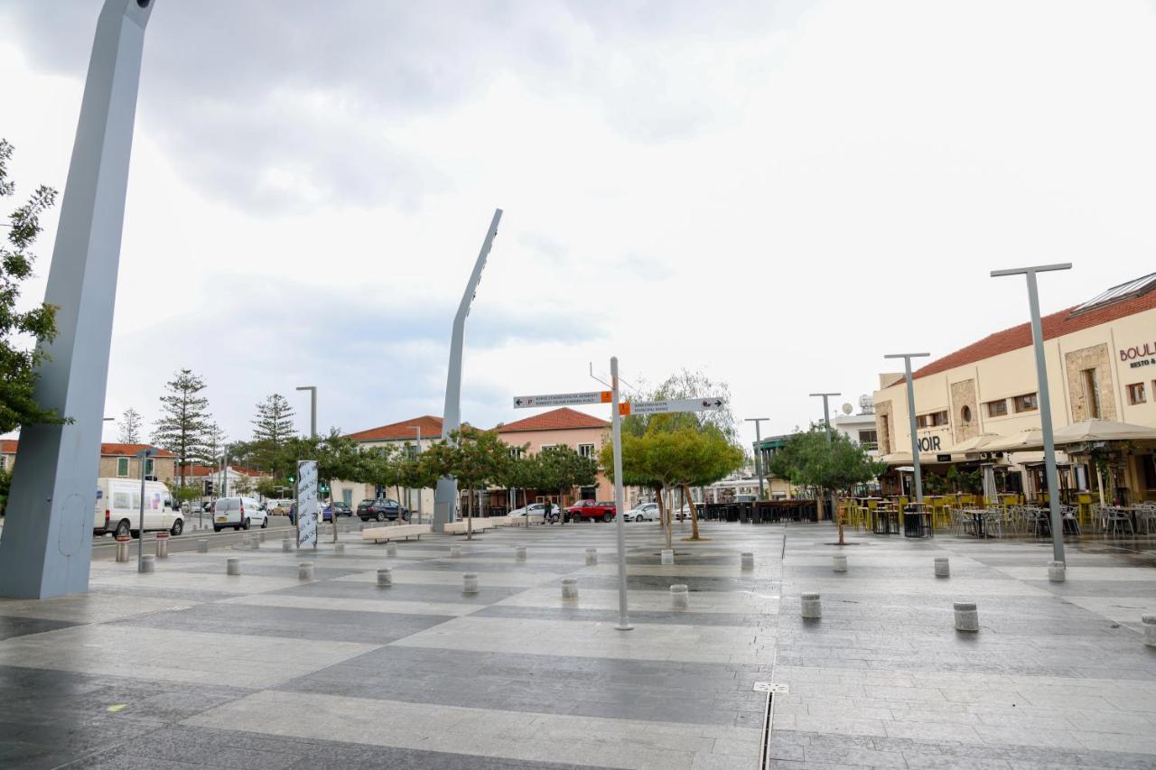 Spacious 2 Bedroom Appartment Near Mall -Internet 1Gbps Paphos Bagian luar foto