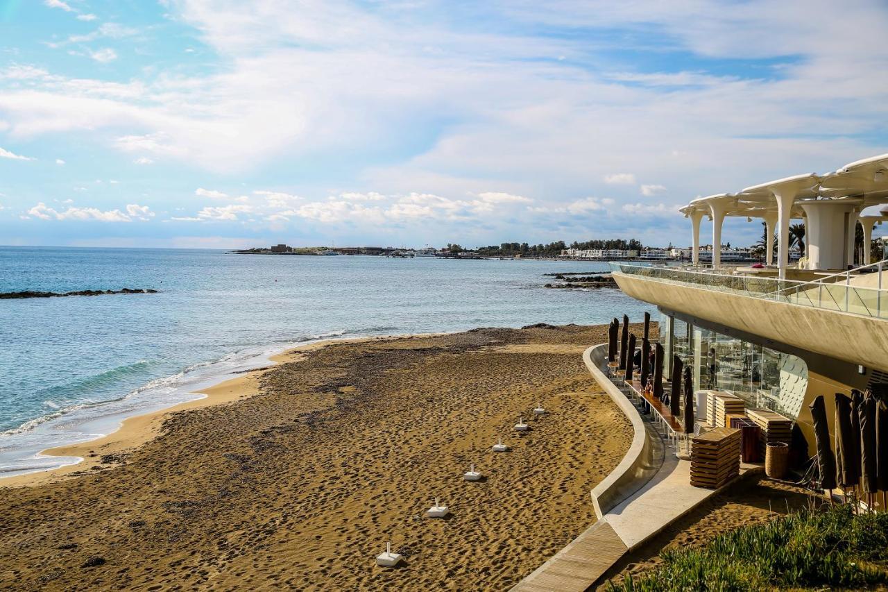 Spacious 2 Bedroom Appartment Near Mall -Internet 1Gbps Paphos Bagian luar foto