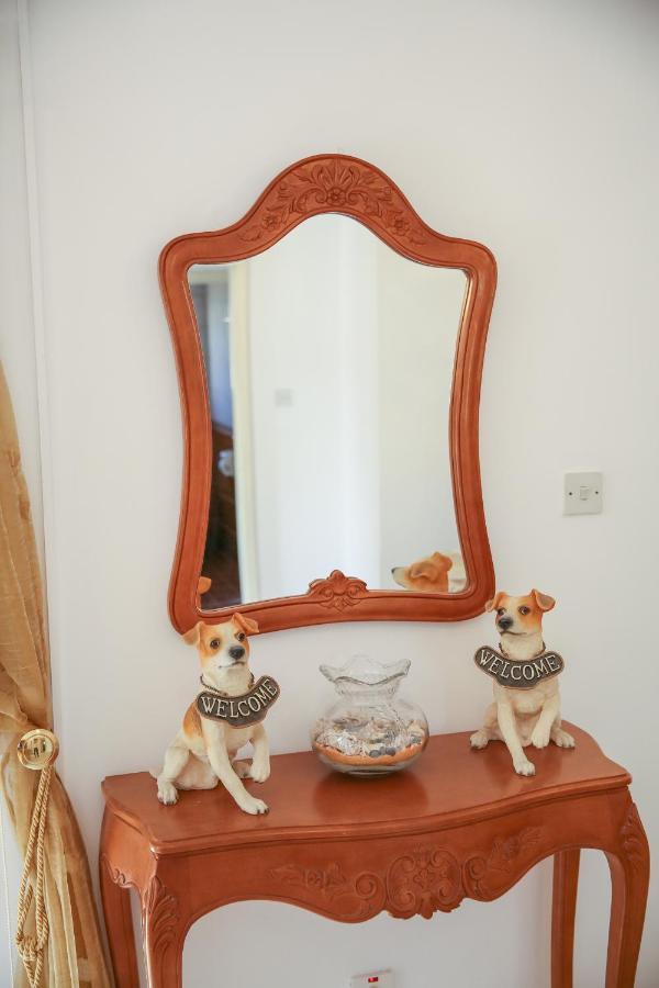 Spacious 2 Bedroom Appartment Near Mall -Internet 1Gbps Paphos Bagian luar foto
