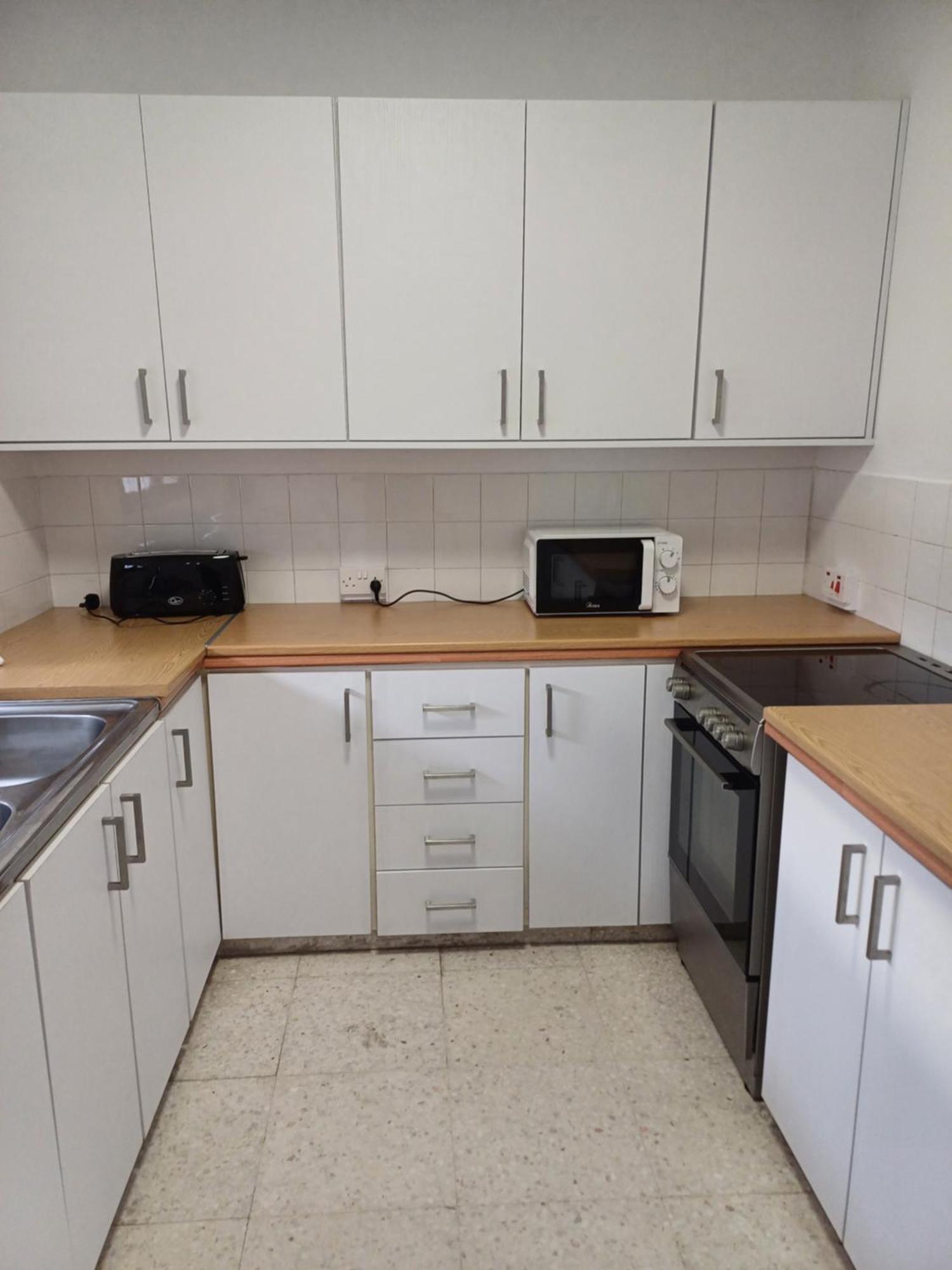 Spacious 2 Bedroom Appartment Near Mall -Internet 1Gbps Paphos Bagian luar foto